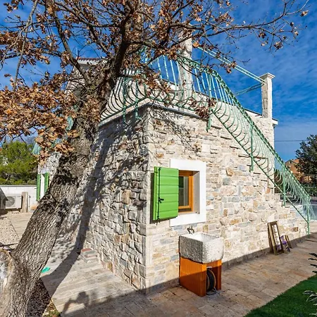 Villa Perina Biograd, Something Completely Different Biograd Na Moru