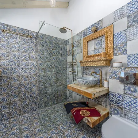 Villa Perina Biograd, Something Completely Different *