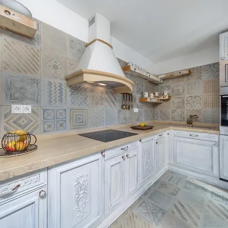 Villa Perina Biograd, Something Completely Different *