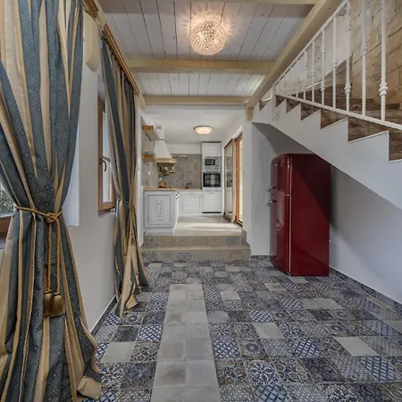 Villa Perina Biograd, Something Completely Different *